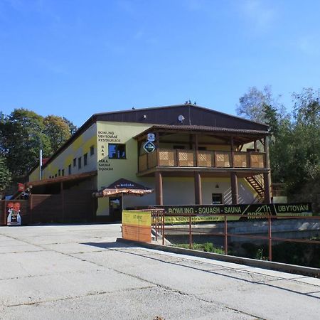 Rockhill Dacice Hotel Buitenkant foto